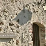 De L'homme Blanc Holiday home *