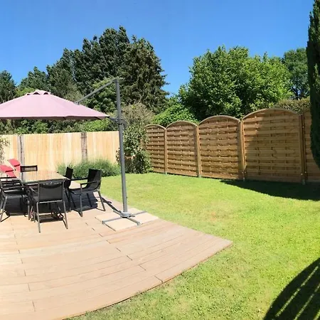 De L'homme Blanc 펜션 *